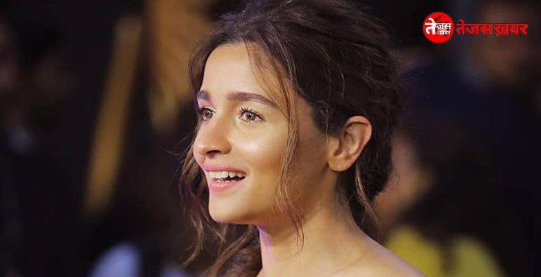 Alia Bhatt got her hair cut at home, users said that today Ranveer saheb has become a barber