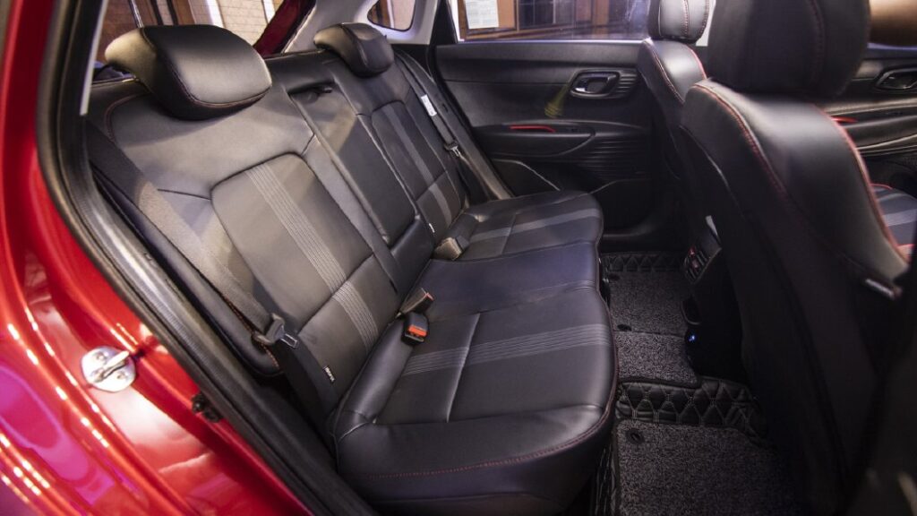 i20-interior-rear-seats