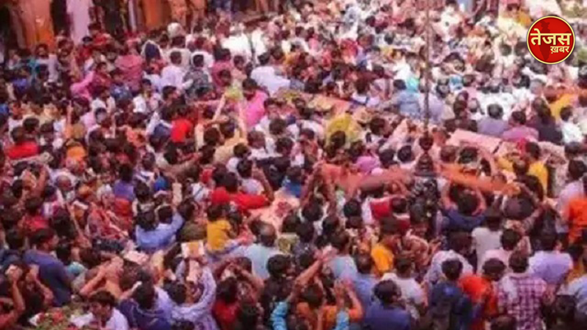 बांकेबिहारी मंदिर में भगदड़ से दो की मौत, 7 घायल, सीएम ने जताया दुख