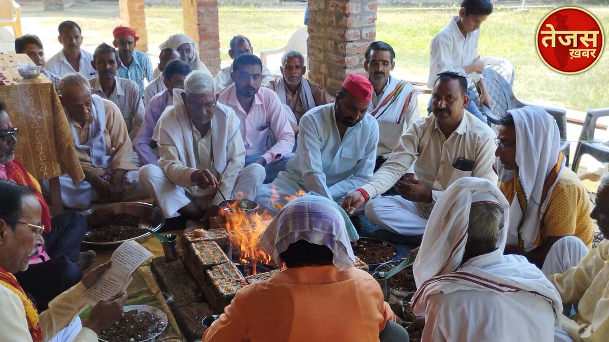 नेता जी  को दी गई श्रद्धांजलि, आत्मिक शांति के लिए किया हवन