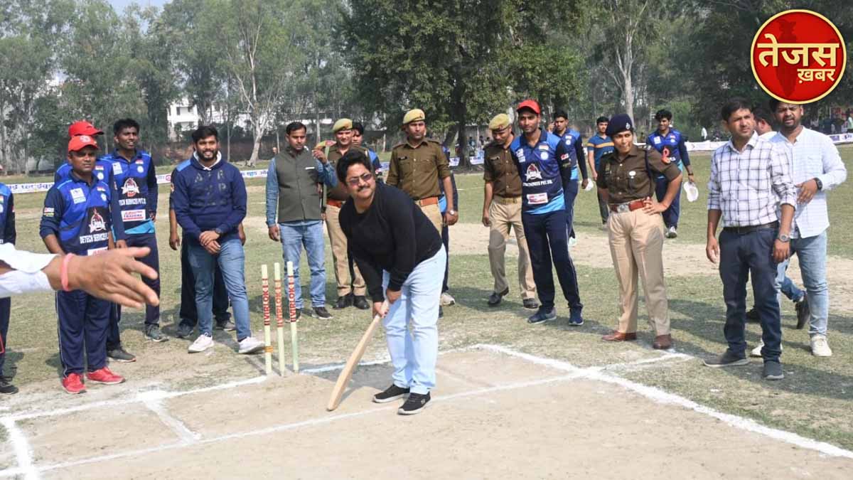 दिबियापुर प्रीमियर लीग का डीएम,एसपी ने किया शुभारंभ